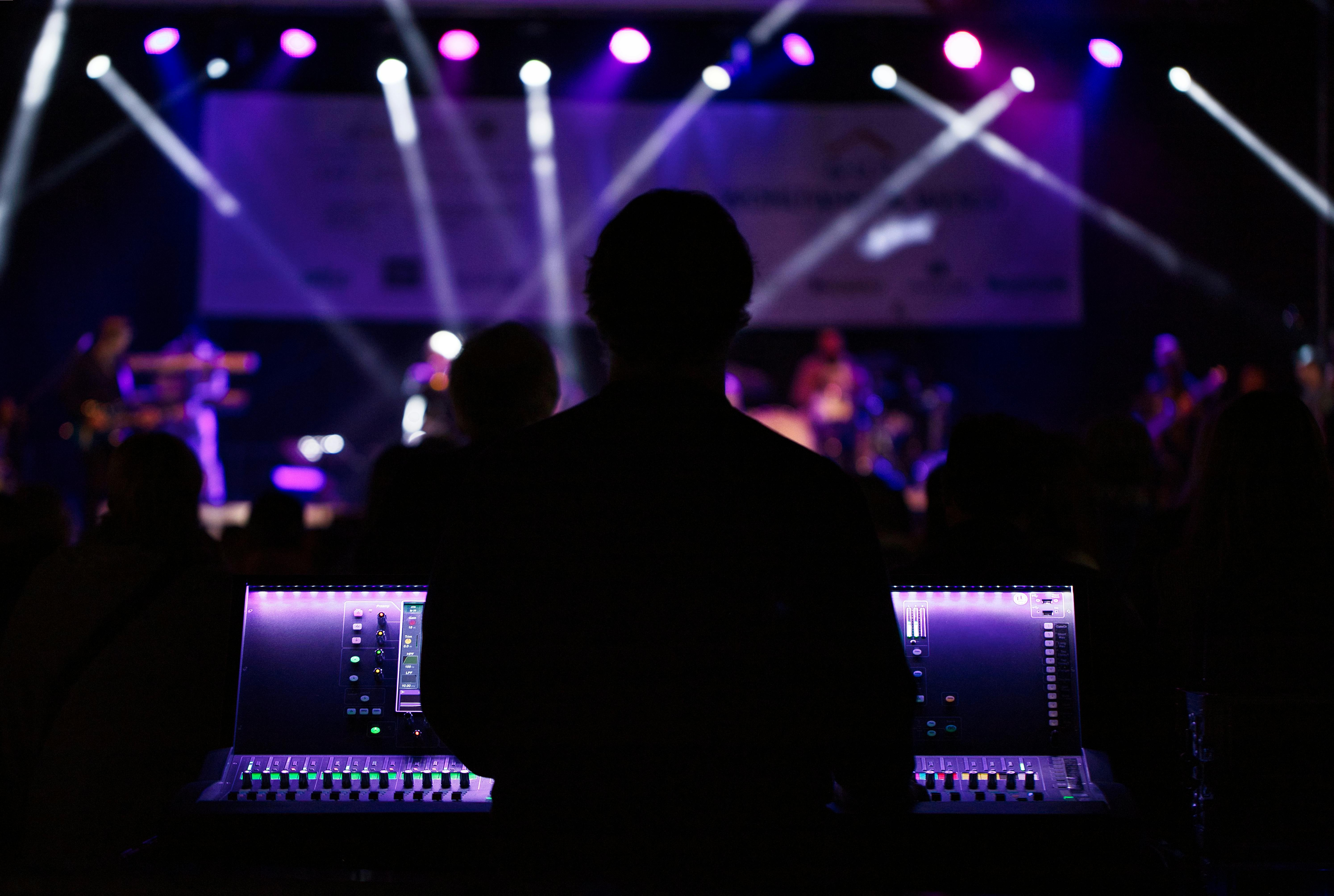 Music & DJ Entertainment
